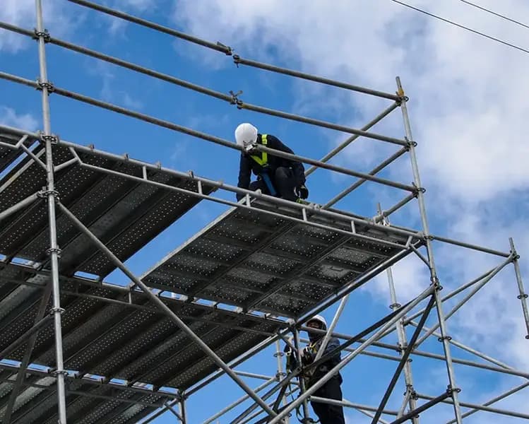 Soporte técnico y asesoría en andamios
